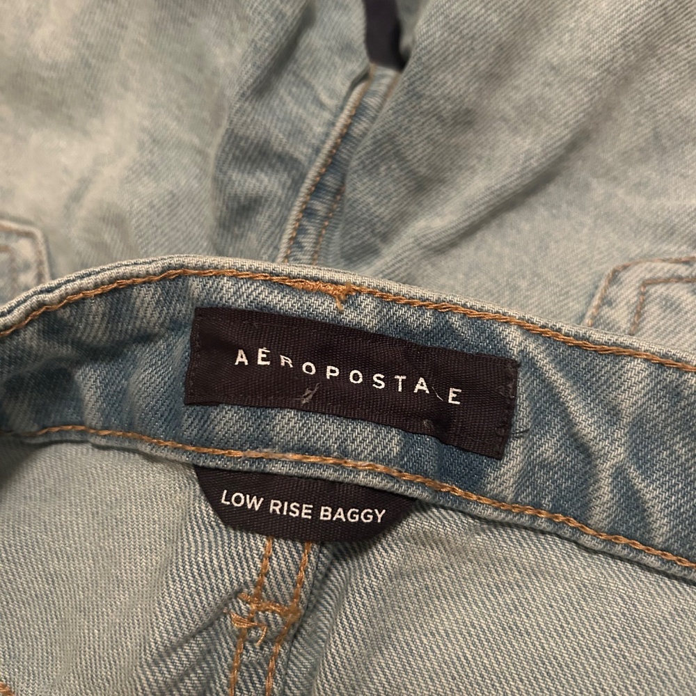 Low Rise Baggy Jeans - Picture 4 of 6